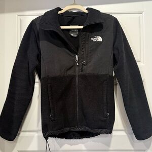 The North Face Women’s black Fleece Jacket